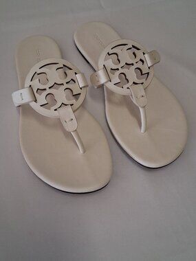 Tory Burch Women’s Miller Soft Sandals – New Ivory / Off White | Size 7 (US)